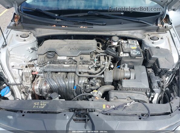 5NPLS4AGXNH060310 2022 HYUNDAI ELANTRA Silver 