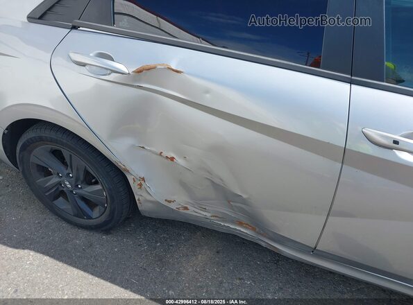 5NPLS4AGXNH060310 2022 HYUNDAI ELANTRA Silver 