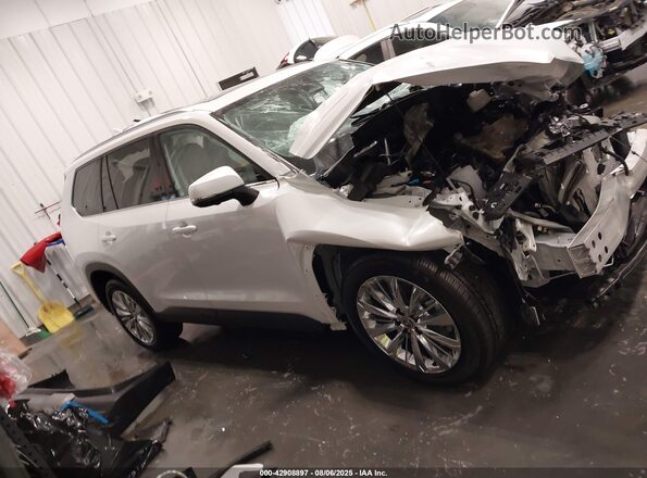 5TDAAAB55RS063086 2024 TOYOTA GRAND HIGHLANDER White Rear interior view