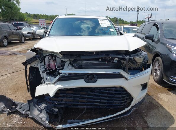 5TDAAAB57RS015864 2024 TOYOTA GRAND HIGHLANDER Белый Вид задней части салона
