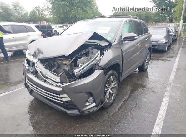 5TDBZRFH2JS912871 2018 TOYOTA LE Gray 