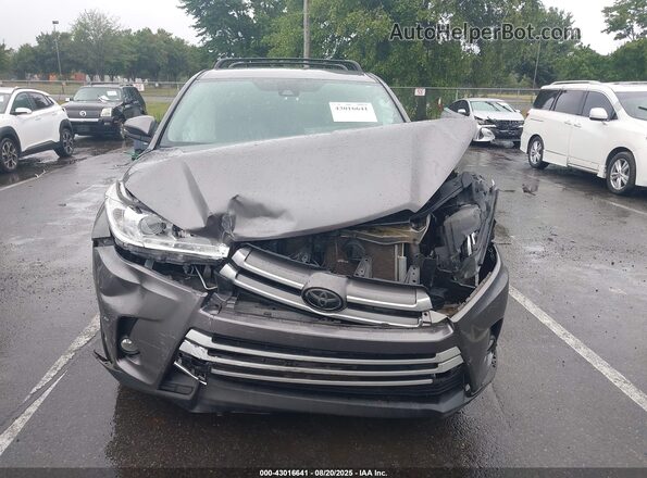 5TDBZRFH2JS912871 2018 TOYOTA LE Gray 