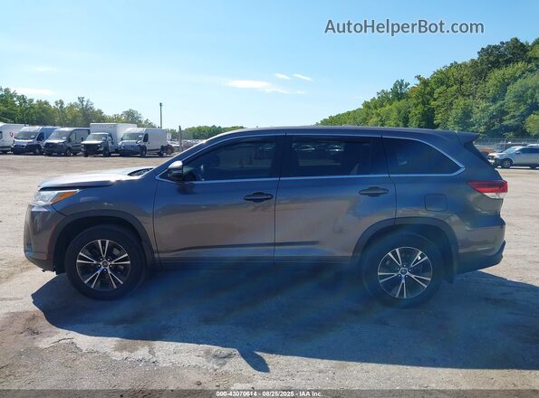 5TDBZRFH5JS896150 2018 TOYOTA LE Gray 