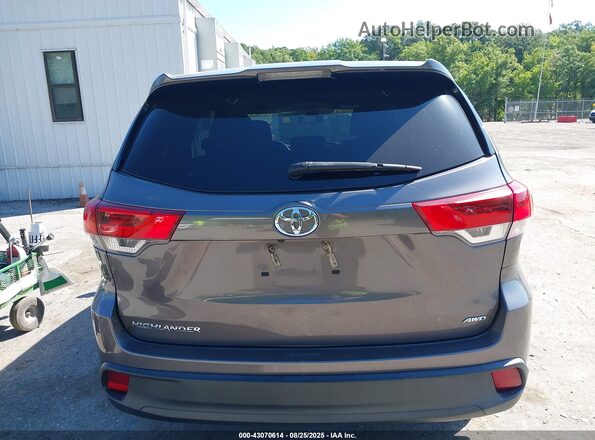 5TDBZRFH5JS896150 2018 TOYOTA LE Gray 