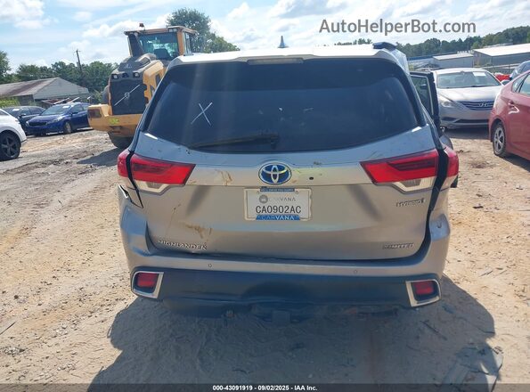 5TDDGRFH5HS022907 2017 TOYOTA LIMITED Silver 