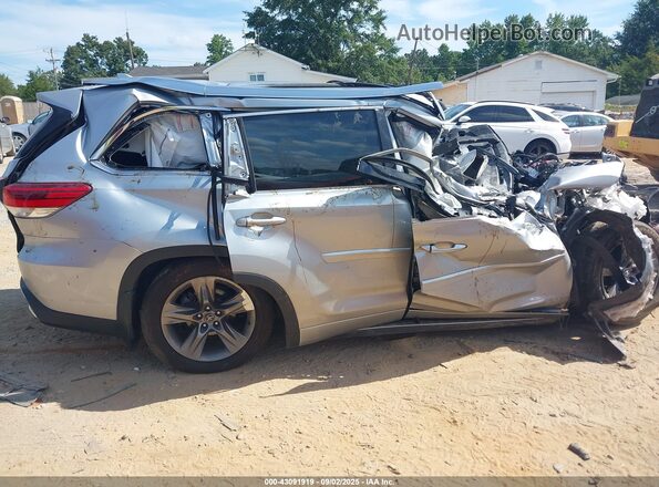 5TDDGRFH5HS022907 2017 TOYOTA LIMITED Silver 