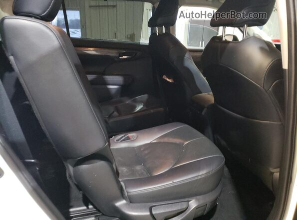 5TDDZRBH4LS010529 2020 TOYOTA LIMITED White უკანა სალონის ხედი