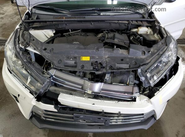 5TDDZRFH1JS805416 2018 TOYOTA LIMITED White 