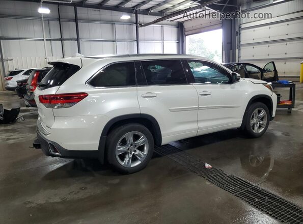 5TDDZRFH1JS805416 2018 TOYOTA LIMITED White 