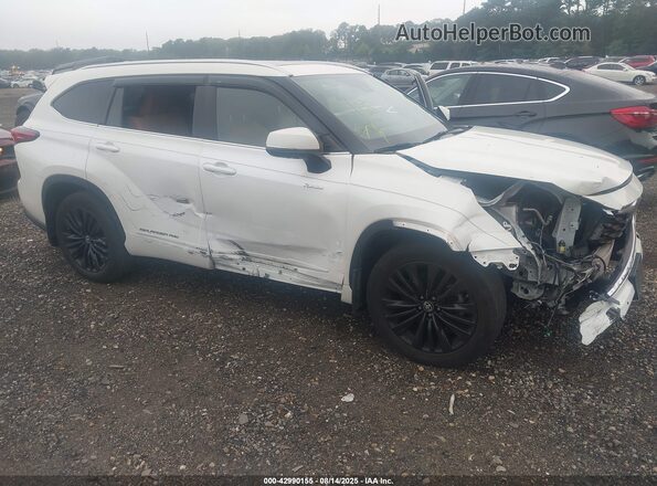 5TDFZRBH8LS019792 2020 TOYOTA HIGHLANDER White Vista frontal