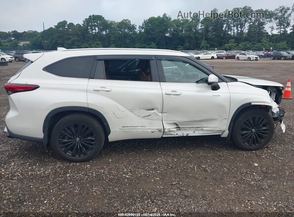 5TDFZRBH8LS019792 2020 TOYOTA HIGHLANDER White Vista interior trasera