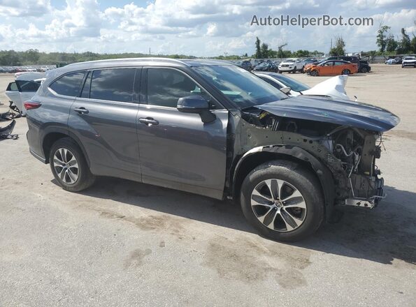5TDGZRAH3MS087456 2021 TOYOTA LE Серый Передняя правая четверть