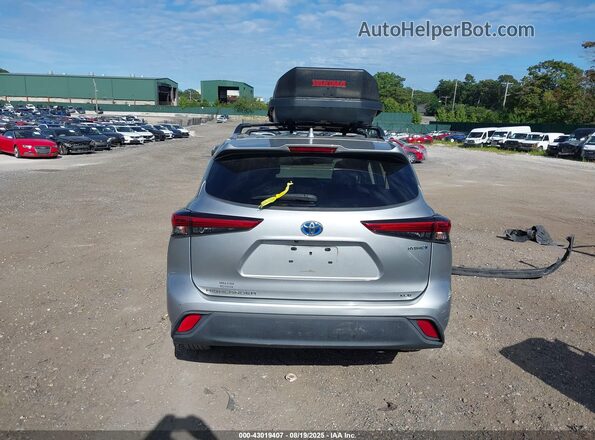 5TDHBRCH3LS503610 2020 TOYOTA LE Silver 