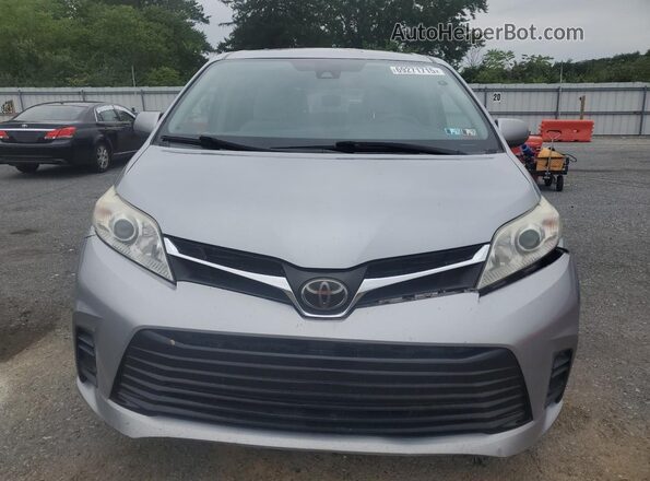 5TDKZ3DC3JS923866 2018 TOYOTA LE Silver 