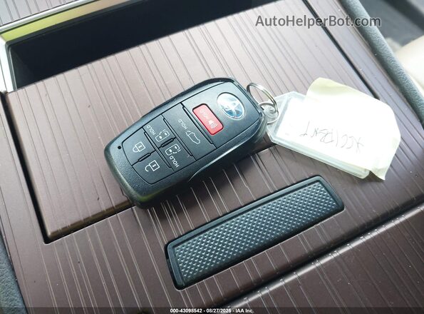 5TDYRKEC7RS202948 2024 TOYOTA LE White წინა პანელის ხედი