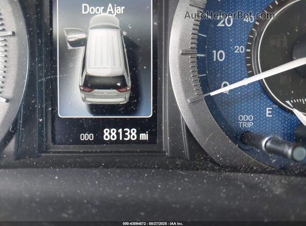5TDYZ3DC5LS037710 2020 TOYOTA LE White 