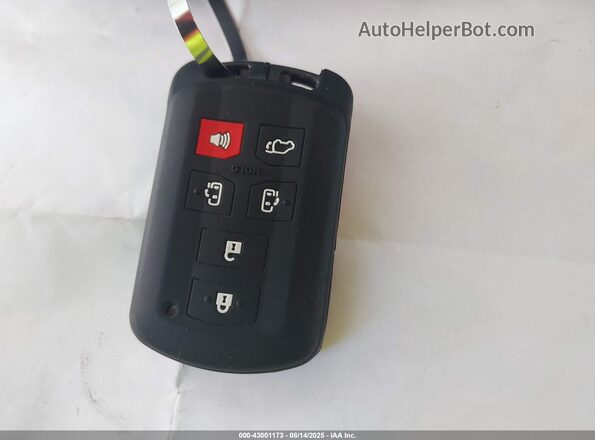 5TDYZ3DC6LS080582 2020 TOYOTA LE White Vista del salpicadero