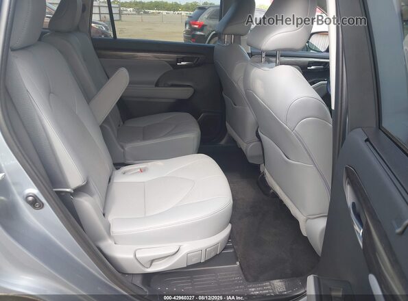 5TDYZRAH3MS085324 2021 TOYOTA LIMITED Light Blue Widok naklejki z numerem VIN