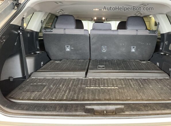 5TDZARAH0PS022858 2023 TOYOTA LE  