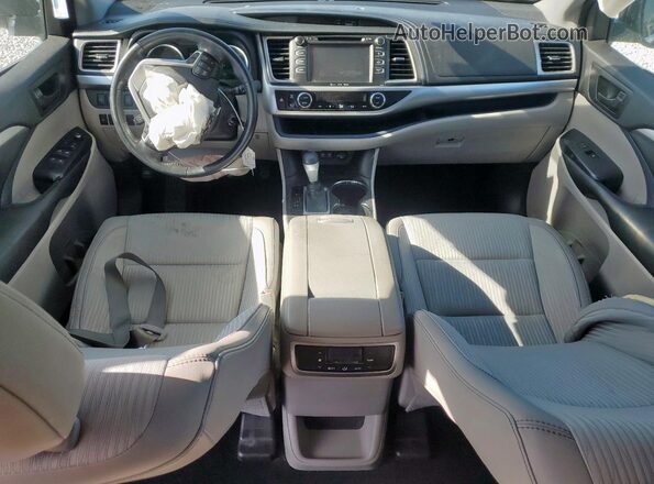 5TDZZRFH2JS239840 2018 TOYOTA LE Gray 