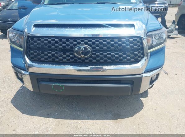 5TFEY5F11LX259264 2020 TOYOTA TUNDRA Blue Widok wnętrza z tyłu