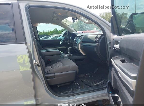 5TFEY5F17LX262931 2020 TOYOTA TUNDRA Gray Սալոնի դիմացի տեսք