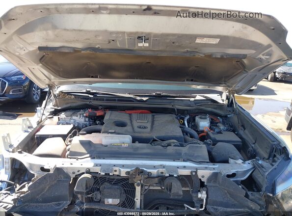 5TFJC5DB1NX008028 2022 TOYOTA LIMITED Silver 
