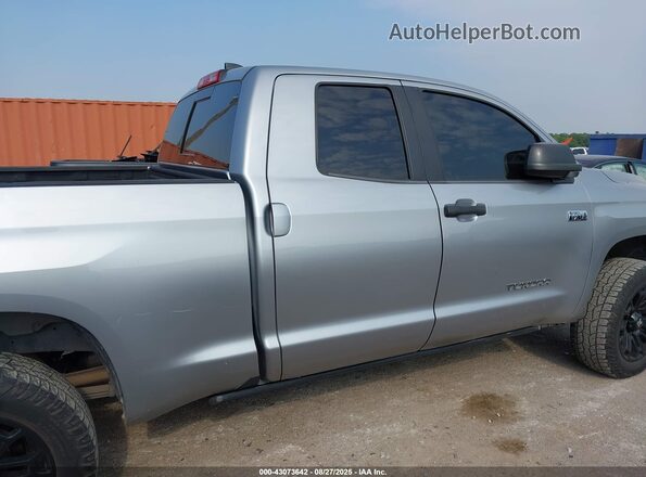 5TFRY5F19MX281709 2021 TOYOTA TUNDRA Серый Вид задней части салона