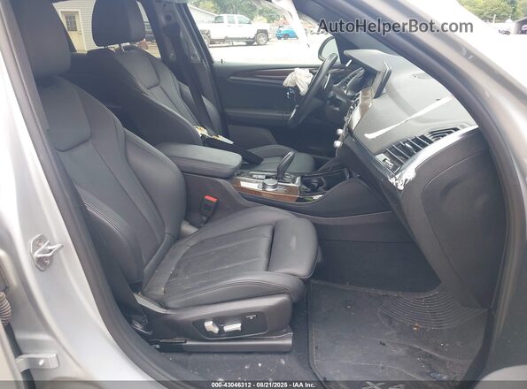 5UX2V1C03L9B30237 2020 BMW X4 Silver Front interior view