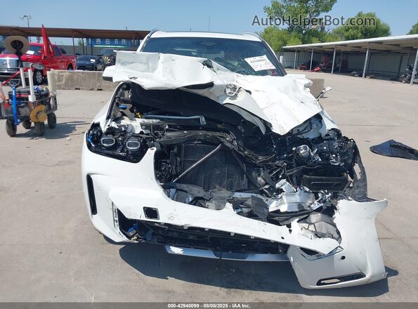 5UX43EU00R9T57721 2024 BMW X5 White Вид панелі приладів