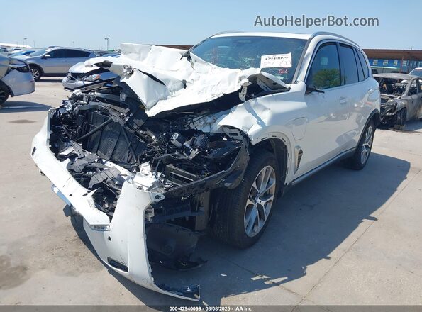 5UX43EU00R9T57721 2024 BMW X5 White Передня ліва чверть
