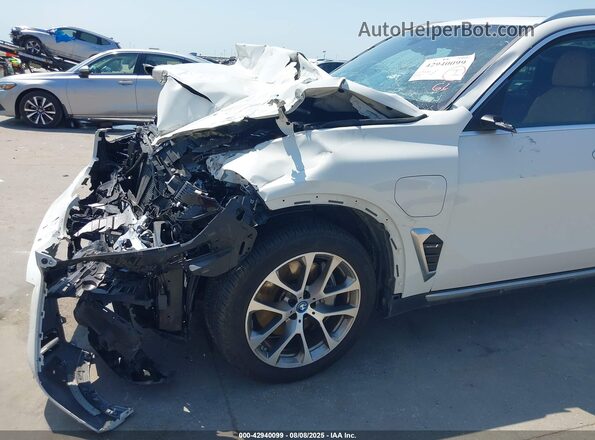 5UX43EU00R9T57721 2024 BMW X5 White 