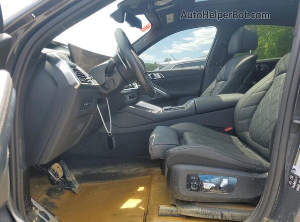 5UX43EX07R9V11935 2024 BMW X6 Black Widok wnętrza z przodu