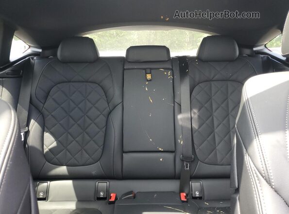 5UX43EX07R9V11935 2024 BMW X6 Black Widok tylnych siedzeń