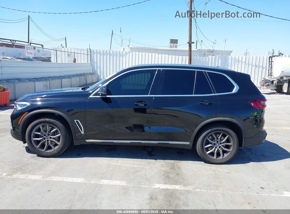 5UXCR4C00P9P30405 2023 BMW X5 Black Widok wnętrza 360 stopni
