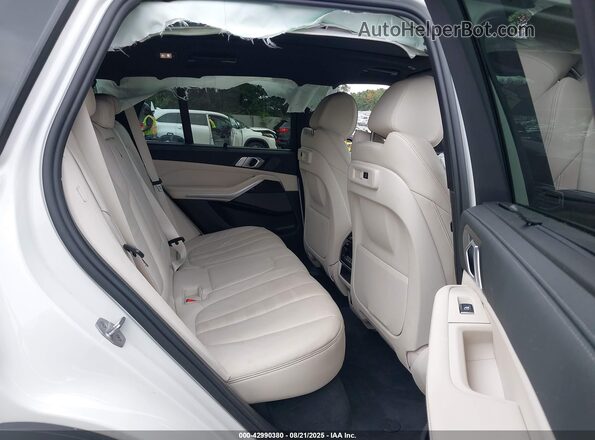 5UXCR6C09M9F47126 2021 BMW X5 White VIN կոդի պիտակի տեսք