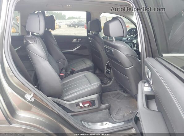 5UXCW2C04L9C40530 2020 BMW X7 Green VIN კოდის სტიკერის ხედი