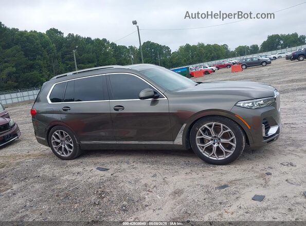 5UXCW2C04L9C40530 2020 BMW X7 Green უკანა სალონის ხედი