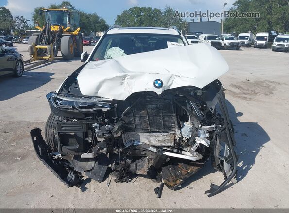 5UXCW2C05L9C50869 2020 BMW X7 White Widok zestawu wskaźników