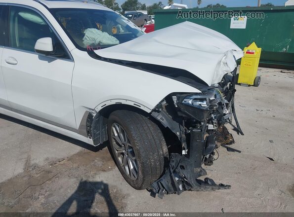 5UXCW2C05L9C50869 2020 BMW X7 White 