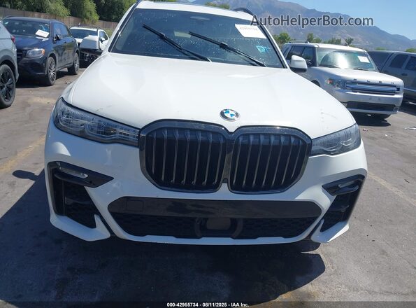 5UXCX6C06N9J14769 2022 BMW X7 White 