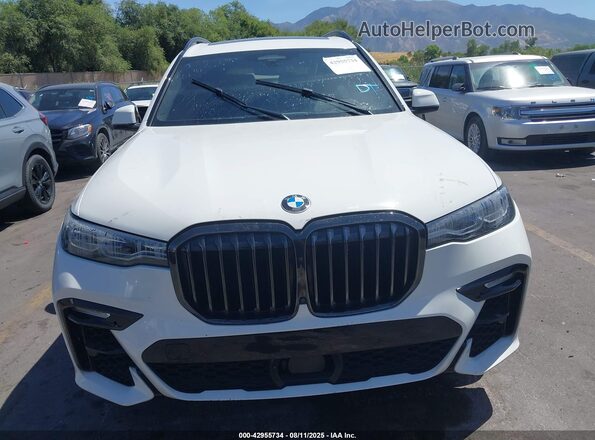 5UXCX6C06N9J14769 2022 BMW X7 White 