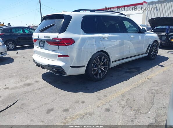 5UXCX6C06N9J14769 2022 BMW X7 White 