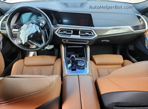 5UXCY6C06P9N58248 2023 BMW X6 Белый Вид панели приборов