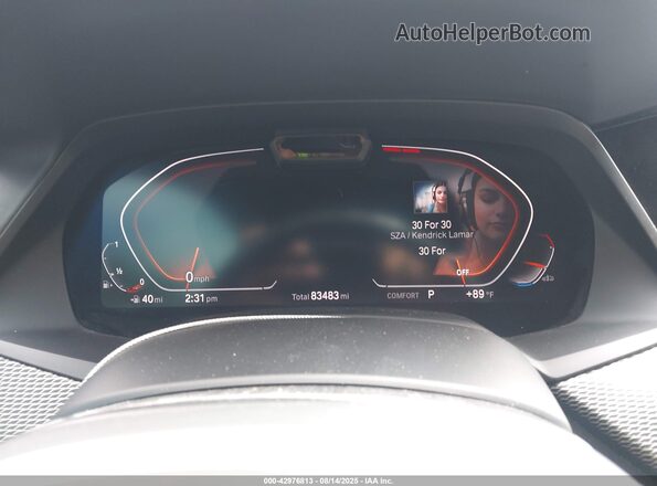 5UXCY6C08L9B96260 2020 BMW X6 Green Vista de los asientos traseros