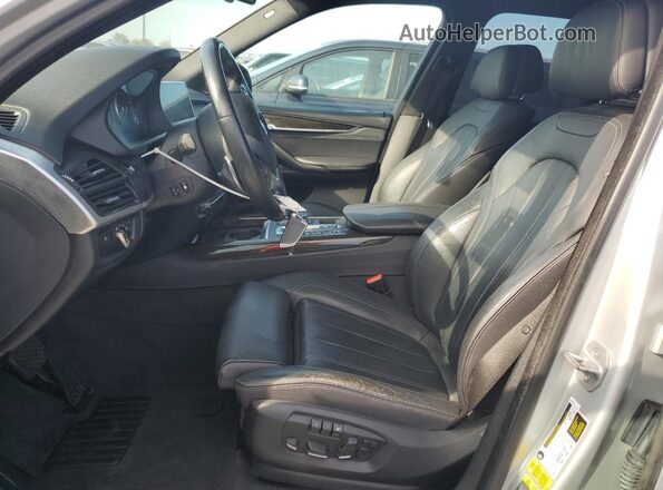 5UXKT0C55J0W01914 2018 BMW X5 Silver 