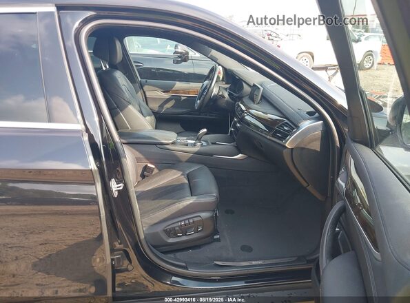 5UXKU0C32H0G68172 2017 BMW X6 Черный Вид салона спереди