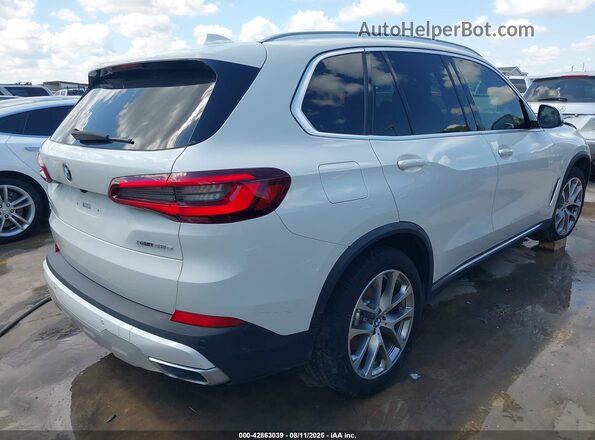 5UXTA6C06M9E96787 2021 BMW X5 White Trasero derecho