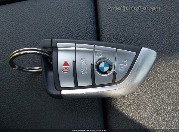 5UXTA6C06M9E96787 2021 BMW X5 White Vista del salpicadero