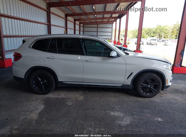 5UXTR9C52JLD74898 2018 BMW X3 White 